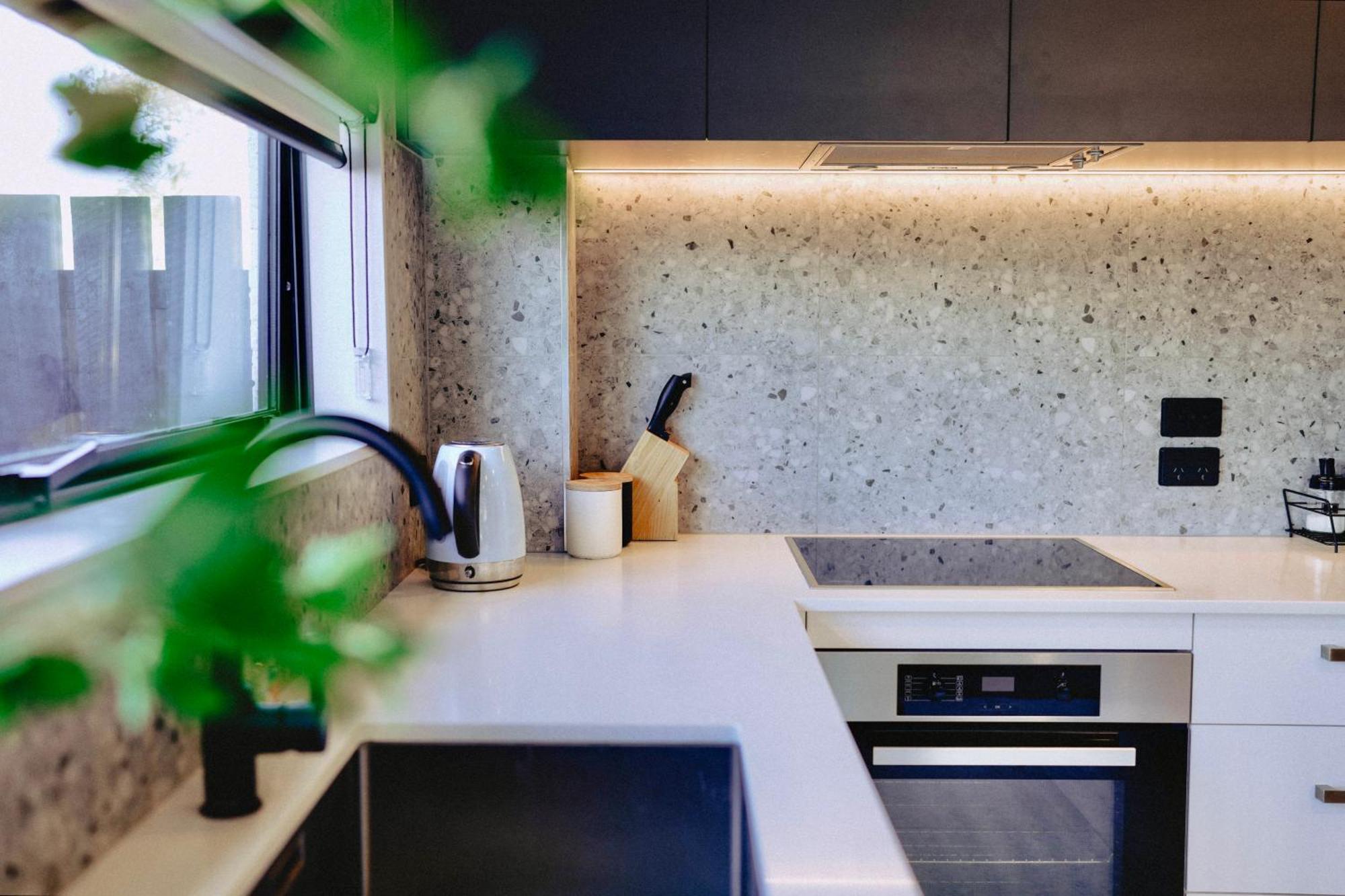 Cbd Contemporary Comfort Townhouse 2 Bed 2Bath ไครสต์เชิร์ช ภายนอก รูปภาพ