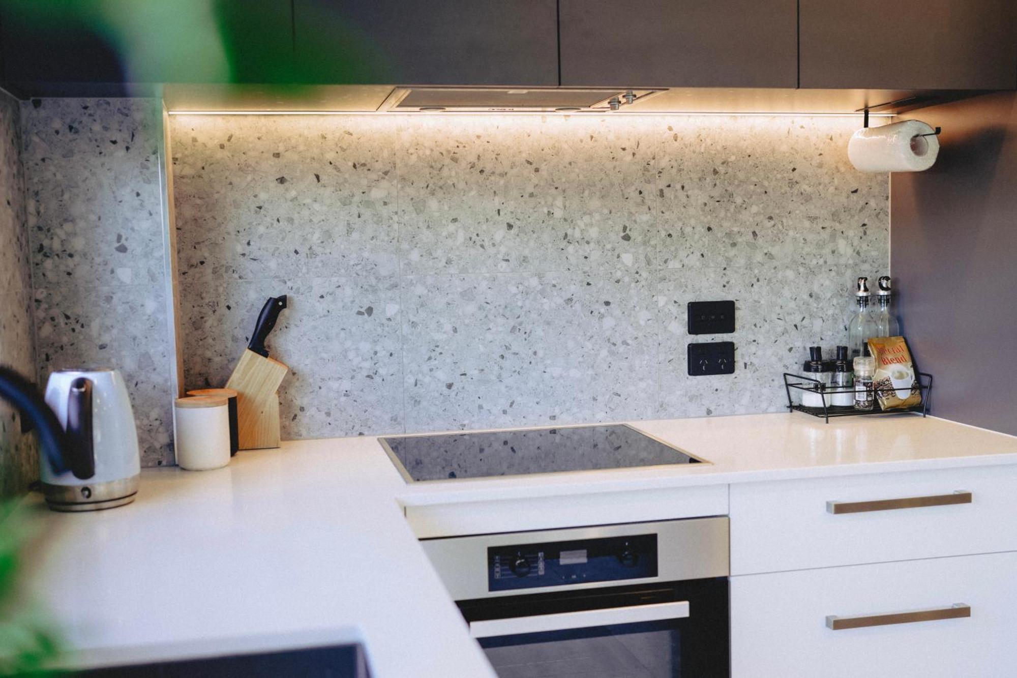 Cbd Contemporary Comfort Townhouse 2 Bed 2Bath ไครสต์เชิร์ช ภายนอก รูปภาพ