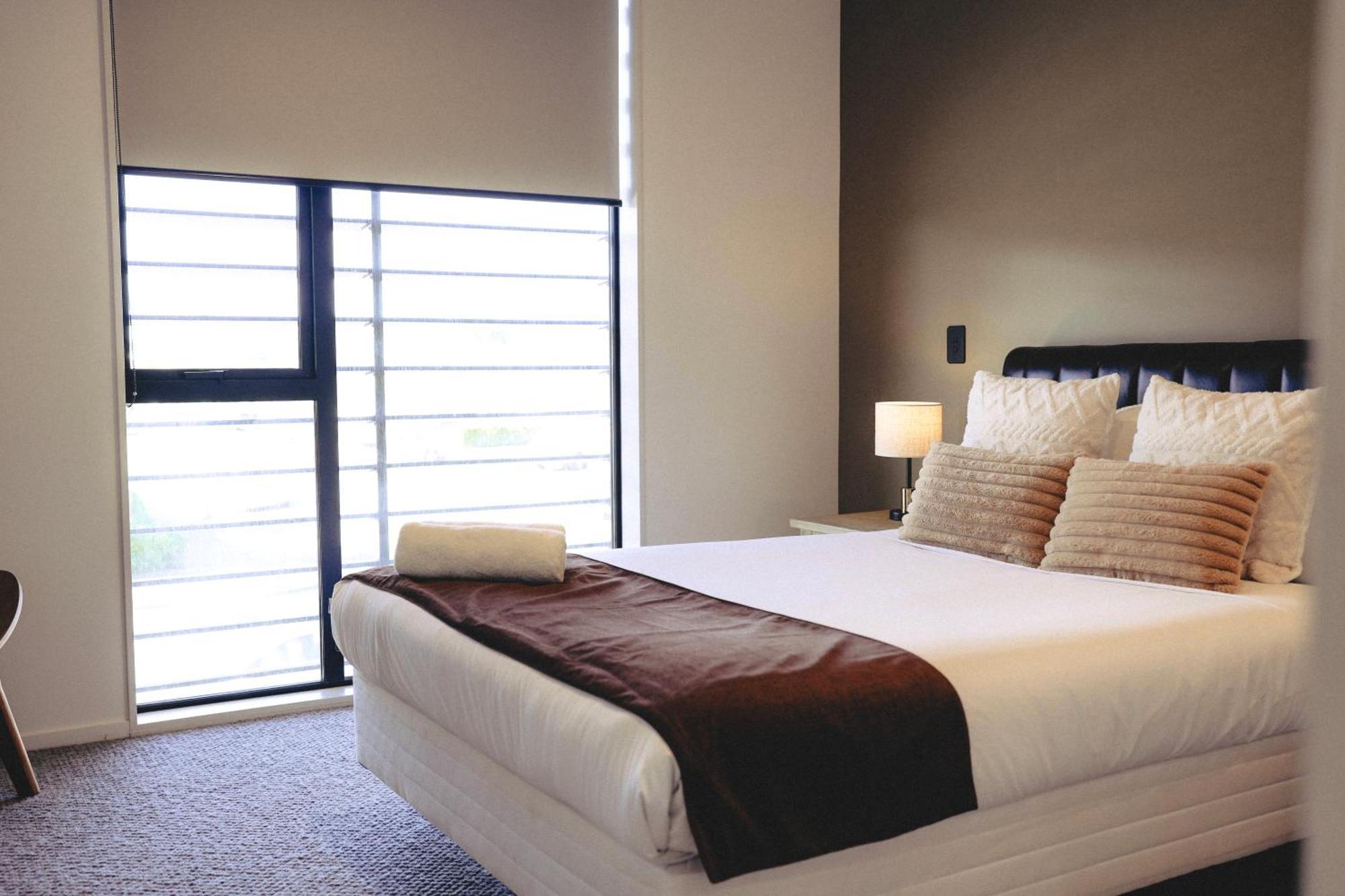 Cbd Contemporary Comfort Townhouse 2 Bed 2Bath ไครสต์เชิร์ช ภายนอก รูปภาพ